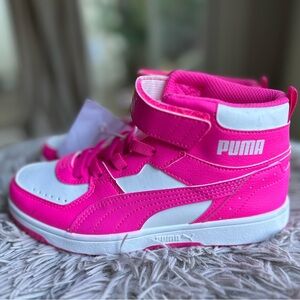 PUMA REBOUND LAYUP - YOUTH NWT
Size 3C
